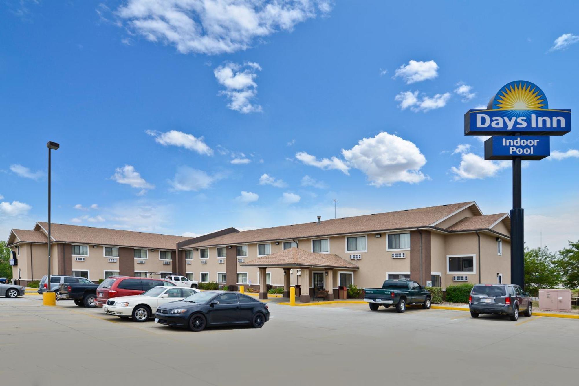 Days Inn By Wyndham Топіка Екстер'єр фото